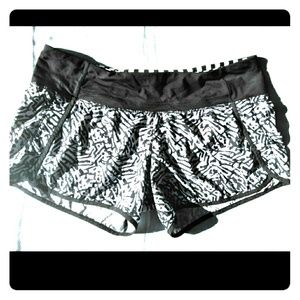 LULULEMON RunTimes Shorts Brushed Animal 12